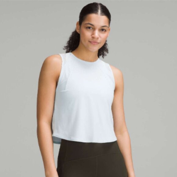Sculpt Cropped Tank Top Color Powder Blue Size 6 - Picture 1 of 4
